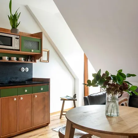 Apartament Pipiter & *